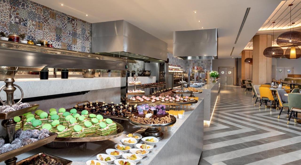 Vert Hotel Eilat By Afi Hotels Exterior foto The buffet at the hotel